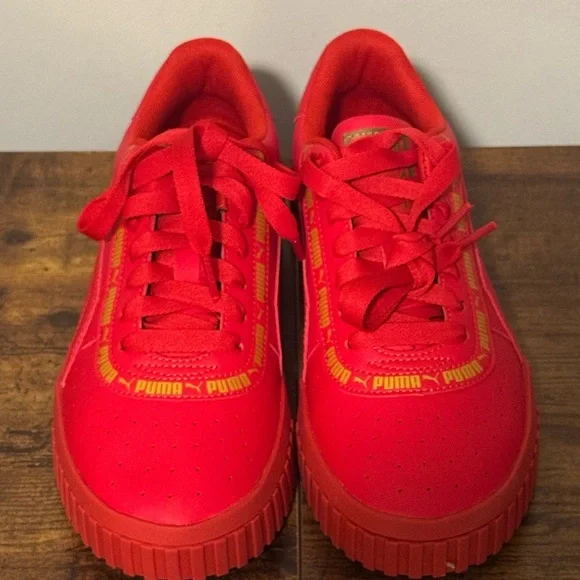 ❤️‍🔥❤️‍🔥 Cali Trainers Puma Fiery Red Sneakers with Yellow Highlights Size 8.5 - Picture 3 of 8